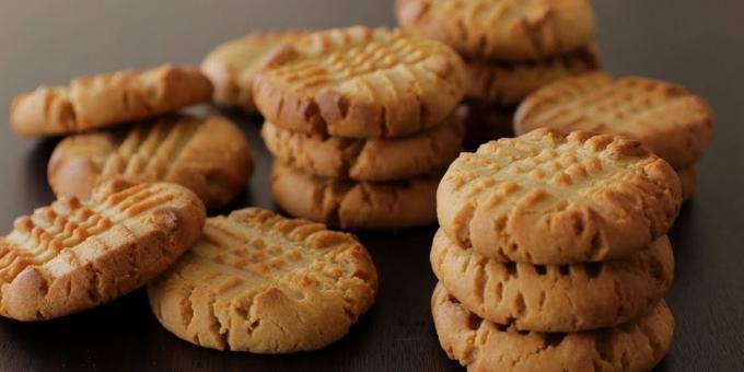 Lenten cookies with peanut butter