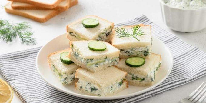 Sandwiches with cheese and cucumbers