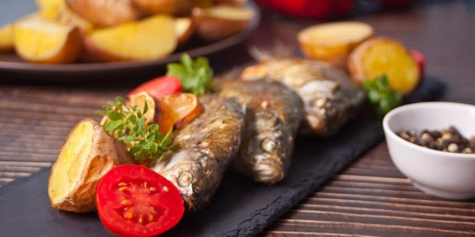 Bream baked in foil on the grill