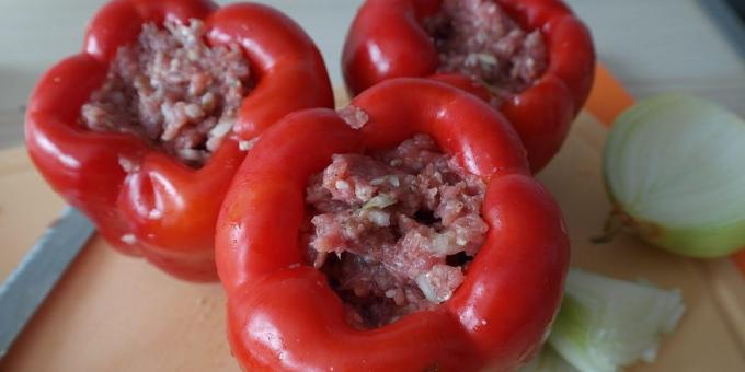 Stuffed peppers with meat and rice