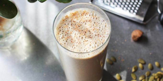 Protein shakes at home: Protein shake with nuts and seeds