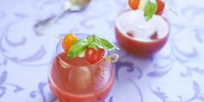 Gazpacho with cherries