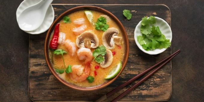 Tom yum with shrimp and coconut milk