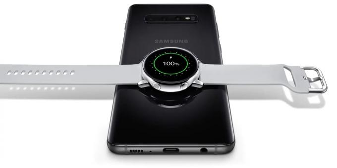 Galaxy Watch Active: smartwatch with wireless charging support