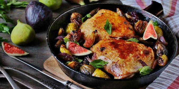 Chicken baked with figs and onions