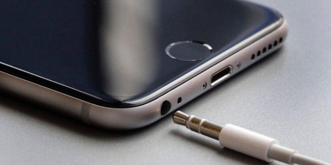 How to check the iPhone: headphone jack