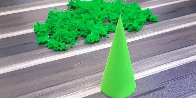 how to make a tree: prepare a cone and other details