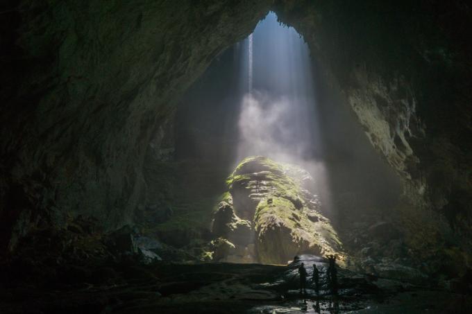 Hang Son Doong - the largest cave in the world