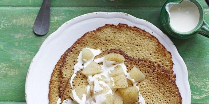 What to cook for breakfast: Pancakes with apples and pears