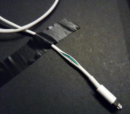 How to fix the iPhone cable