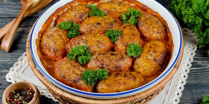 Lazy cabbage rolls in tomato sauce: a recipe