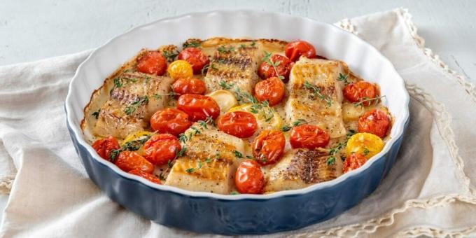 Cod baked with cherry tomatoes