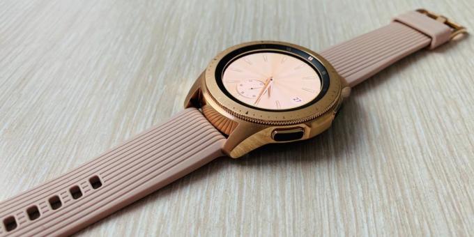 Overview Galaxy Watch: The color "red gold"