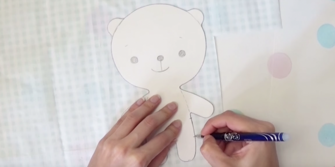 DIY soft toys: make and circle a template