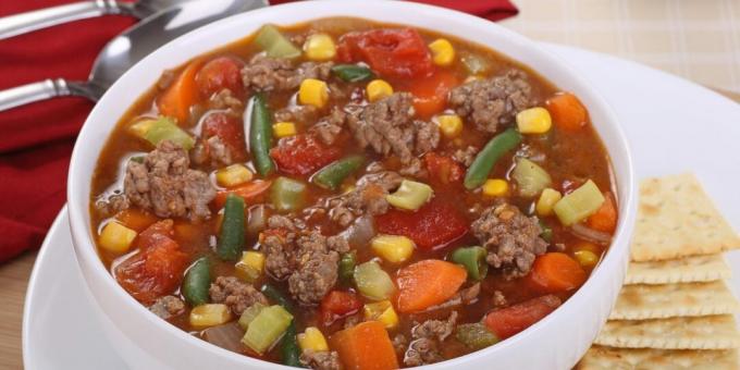 Soup with minced meat and vegetables