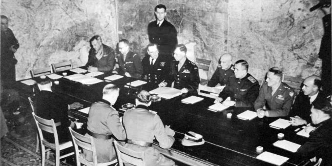 Signing of the act of surrender of Germany in Reims
