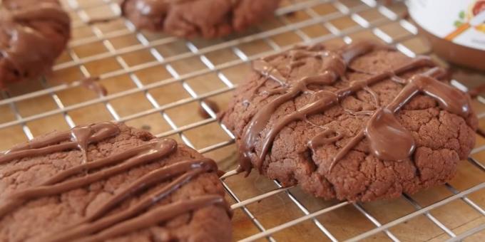 How to cook a simple chocolate chip cookies