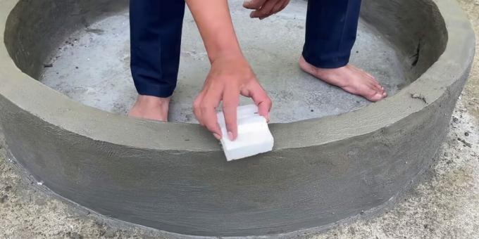 How to make a fountain with your own hands: coat the sides