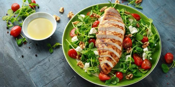Paleo Weekly Menu: Healthy Salad with Chicken, Vegetables and Feta Cheese