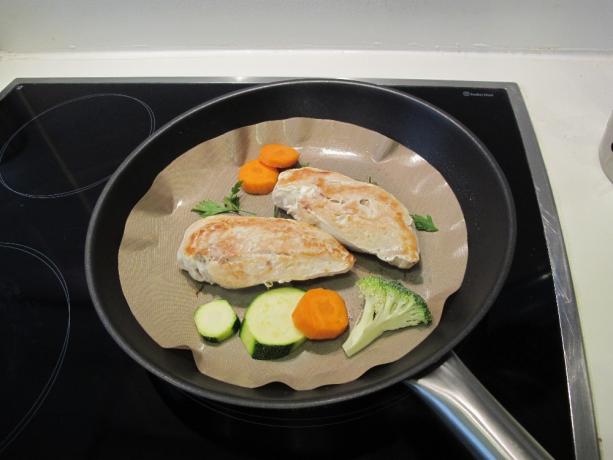 Non-stick frying pan pad
