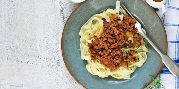 Pasta bolognese