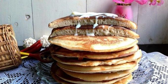 Thick pear pancakes with kefir