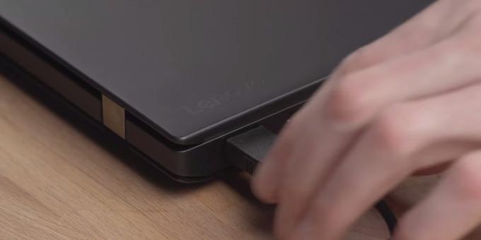 How to connect an SSD to a laptop: power off and unplug cables