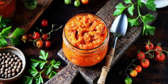 Eggplant caviar with tomatoes, carrots and onions