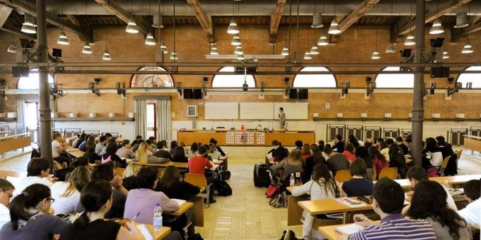 Higher education in Italy: students choose their most disciplines are free to decide when they are ready to take exams