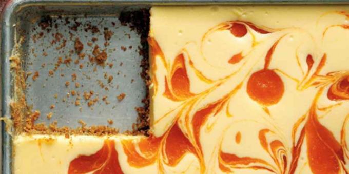 Cake with apricot: Apricot cheesecake with cream cheese and sour cream