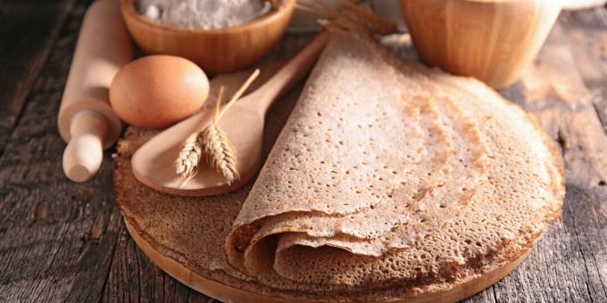 Buckwheat and wheat flour pancakes: a simple recipe