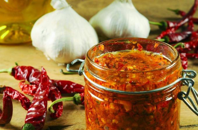 Spicy sauces: classic chili sauce