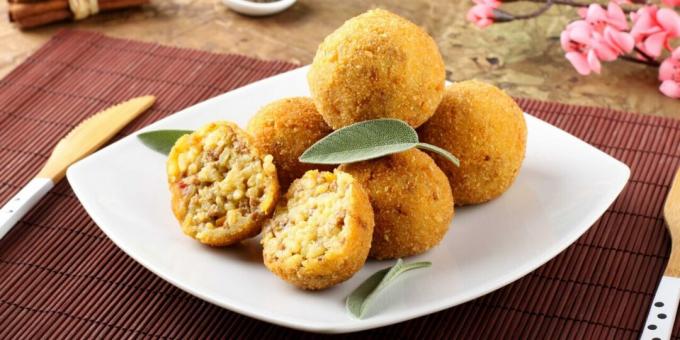Arancini with cheese and minced meat