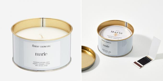 Fragrances for a cozy atmosphere at home: Candle with aquatic aromas