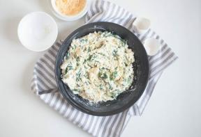 Simple Cheesecake with Eggs and Spinach