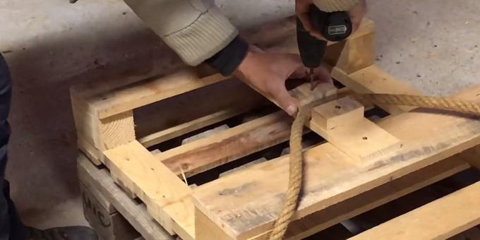 How to make a deck chair from pallets with your own hands
