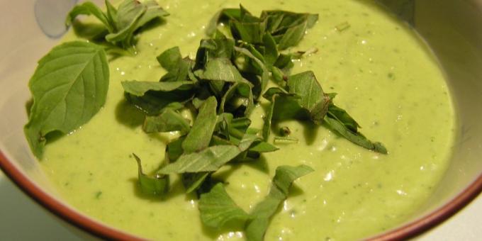 The best recipes with basil: Avocado soup with basil