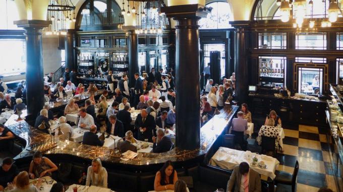 Where to go in London: Cafe-Restaurant Wolseley