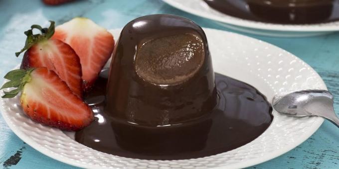 Recipe: Chocolate panna cotta with chocolate sauce