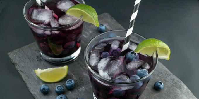 Blueberry mojito with vodka
