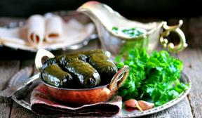 Dolma with minced meat, rice and garlic