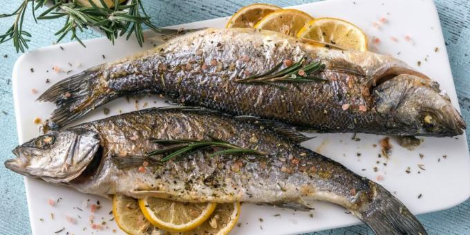Seabass baked in the oven with lemon