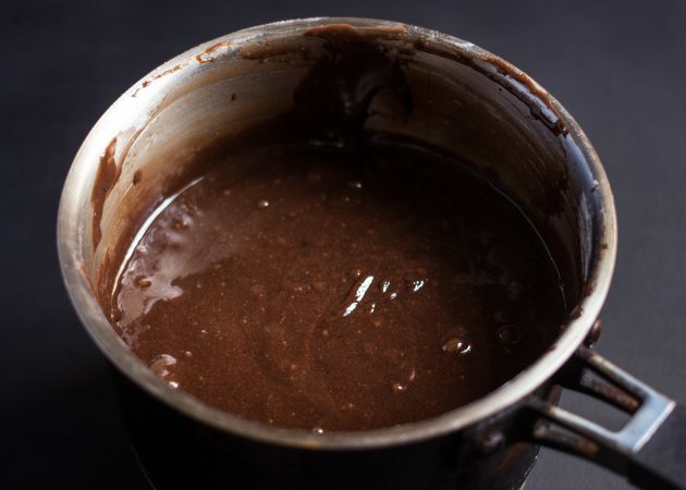 chocolate brownie recipe: do not knead the dough too long