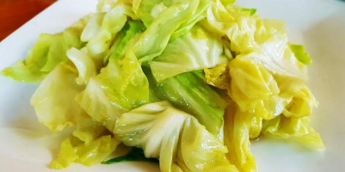 Cabbage fried with fish sauce