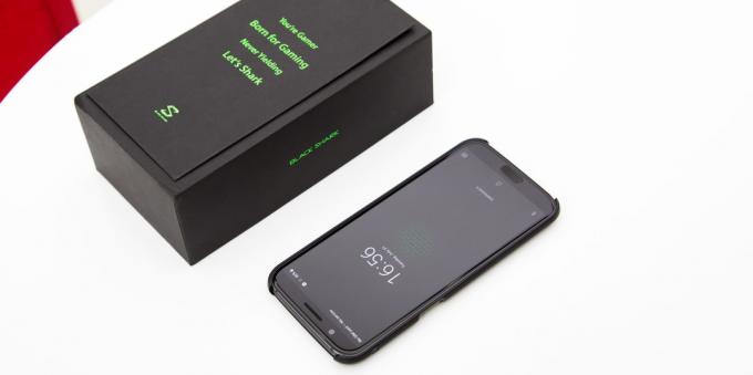 Smartphone Black Shark: Front side