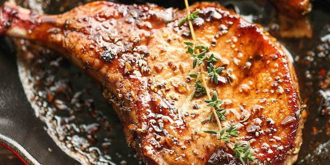 Pork in the oven: Pork chops with sour-sweet glaze