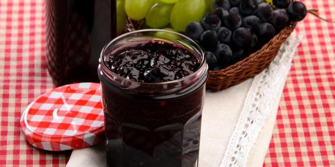 Grape jam with vanilla