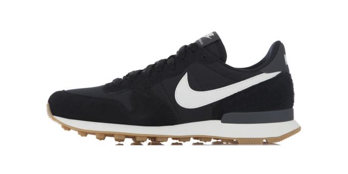 nike Internationalist