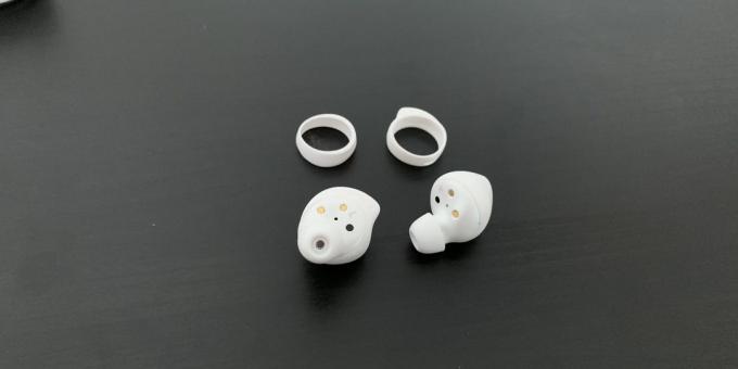 Samsung Galaxy Buds: comfort and control