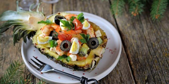 Salad with shrimps in pineapple